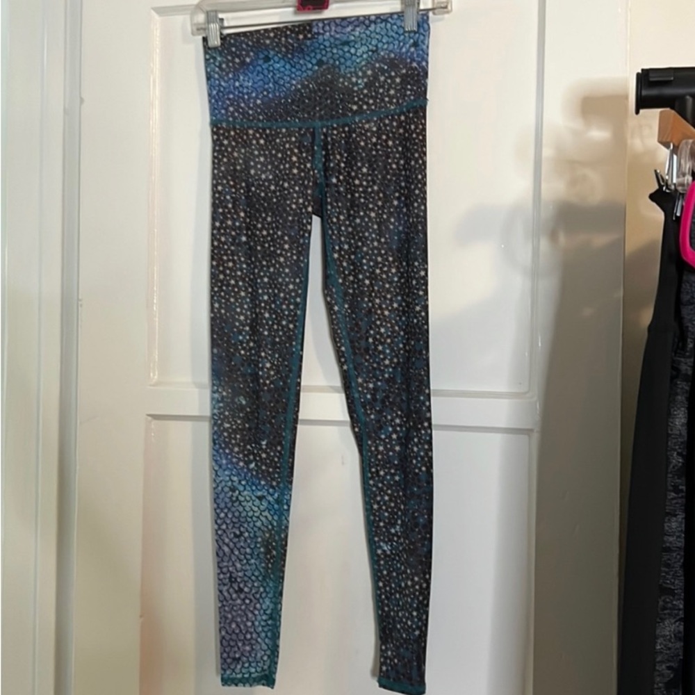 Teeki Yoga Hot Pants Mermaid XS